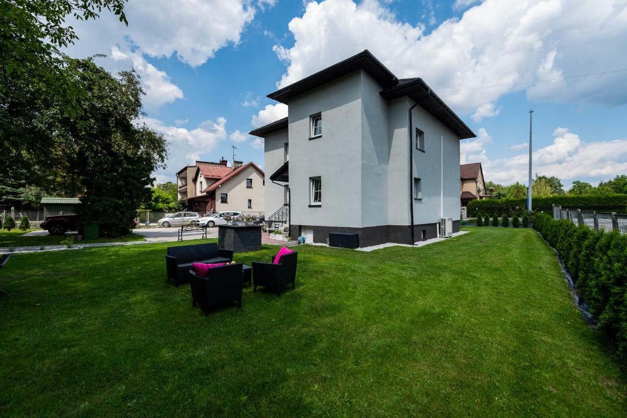 Lu Apartments Oświecim Exterior foto